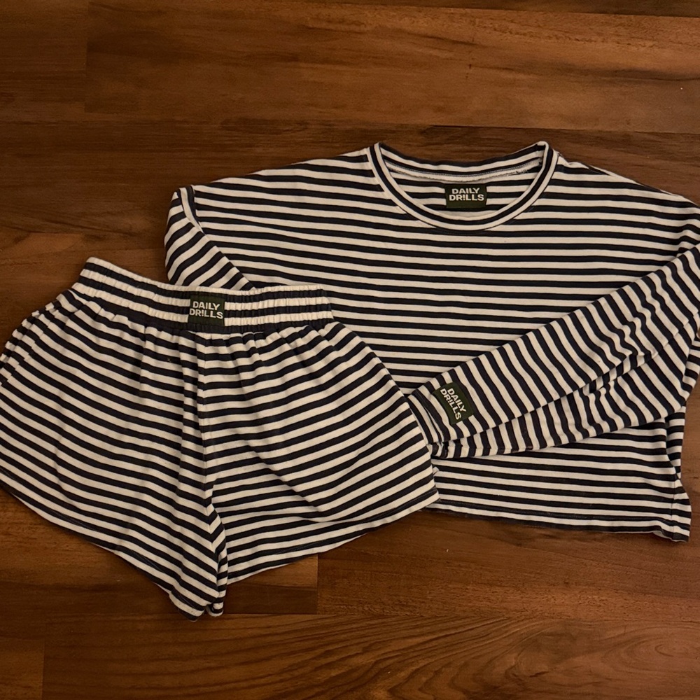 Daily Drills Set - Navy & White Stripes
